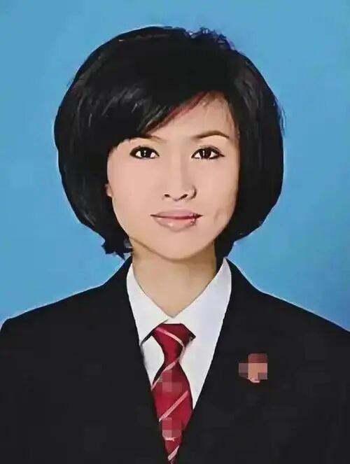 星空体育官方网站-央企“最牛女副处长”落马：两年与上司开房410次，细节曝光